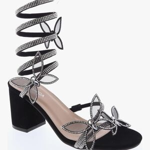 NWT - TOP Moda Black/Silver Strappy Heels With Rhinestones And Butterfly Design